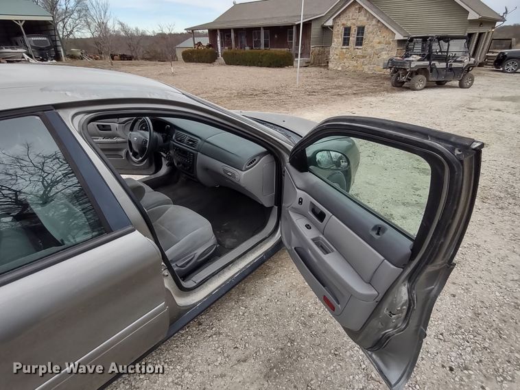 image for item MD9306 2003 Ford Taurus