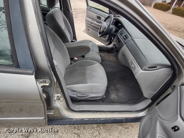 image for item MD9306 2003 Ford Taurus
