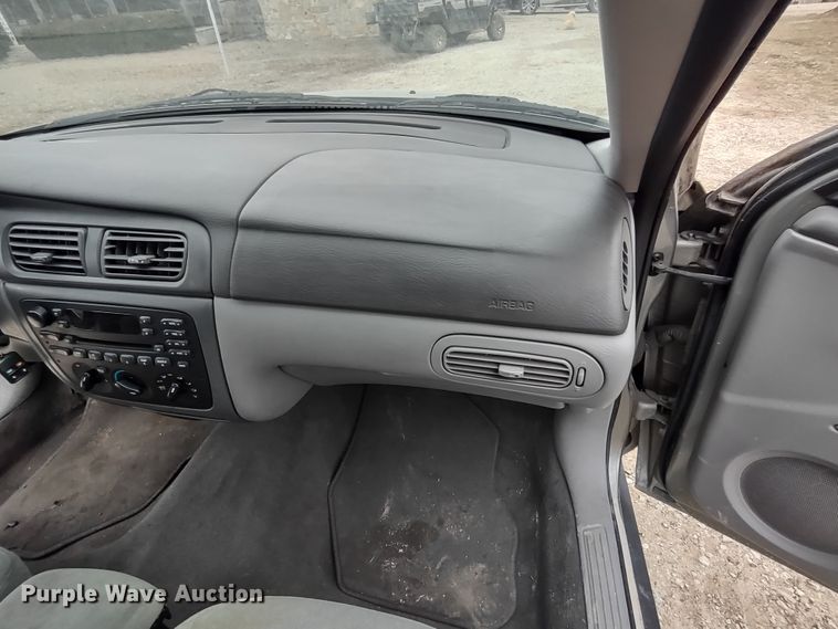 image for item MD9306 2003 Ford Taurus