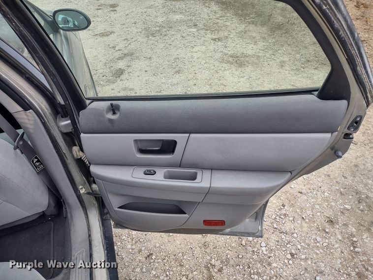 image for item MD9306 2003 Ford Taurus