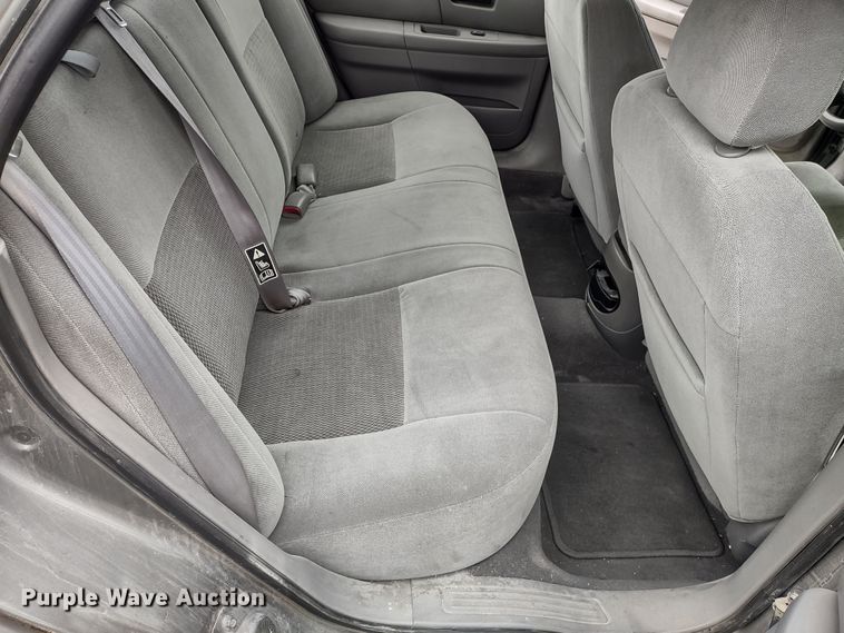 image for item MD9306 2003 Ford Taurus