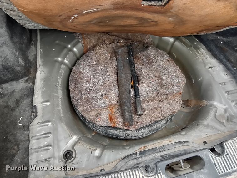 image for item MD9306 2003 Ford Taurus