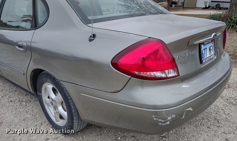 image for item MD9306 2003 Ford Taurus