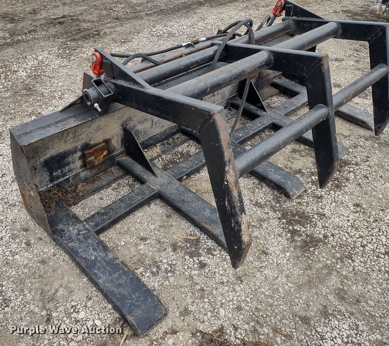 image for item MD9307 Dymax 210D5  skid steer grapple bucket