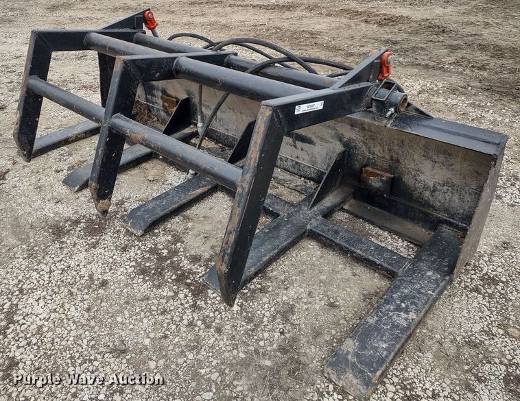 image for item MD9307 Dymax 210D5  skid steer grapple bucket