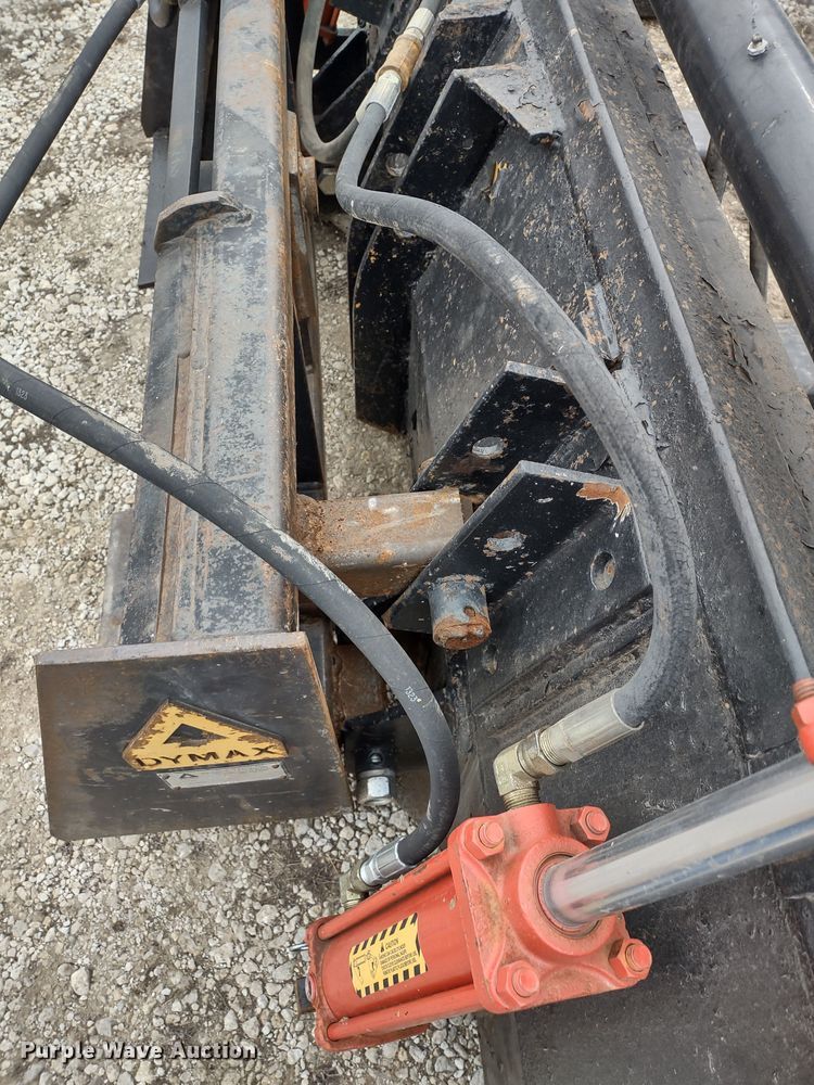 image for item MD9307 Dymax 210D5  skid steer grapple bucket