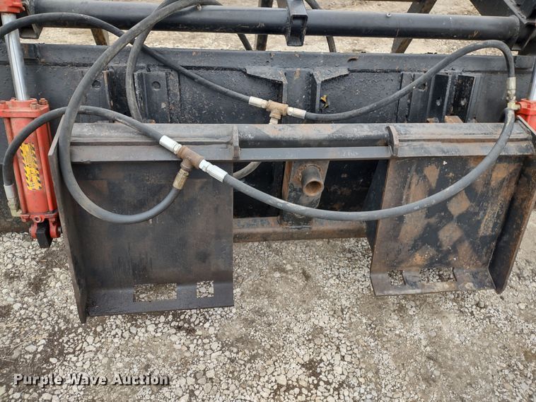 image for item MD9307 Dymax 210D5  skid steer grapple bucket