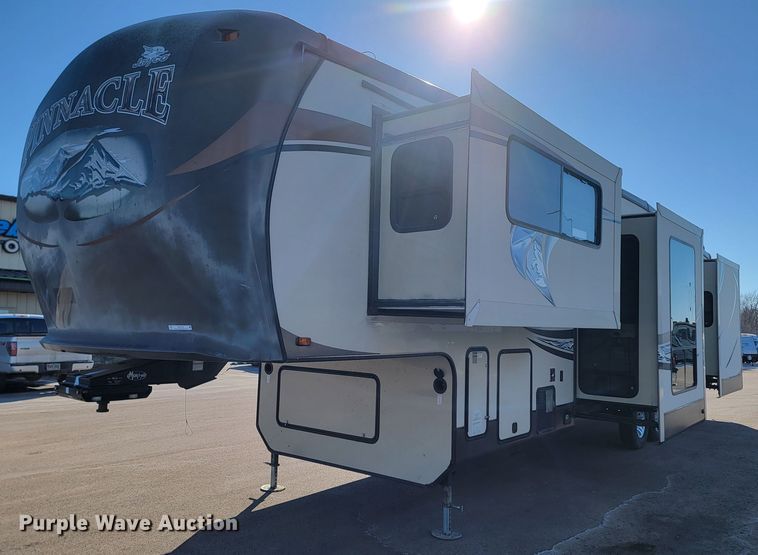 image for item ME9755 2013 Jayco Pinnacle  camper