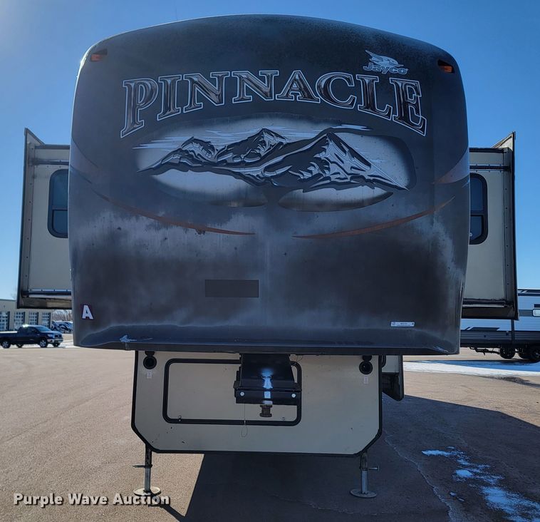 image for item ME9755 2013 Jayco Pinnacle  camper
