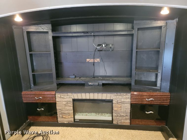 image for item ME9755 2013 Jayco Pinnacle  camper