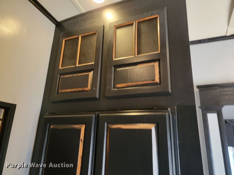 image for item ME9755 2013 Jayco Pinnacle  camper