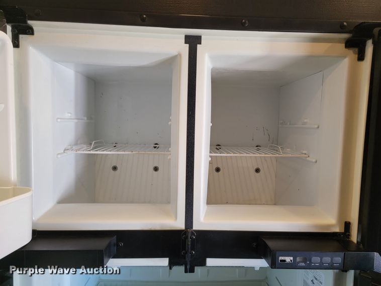 image for item ME9755 2013 Jayco Pinnacle  camper