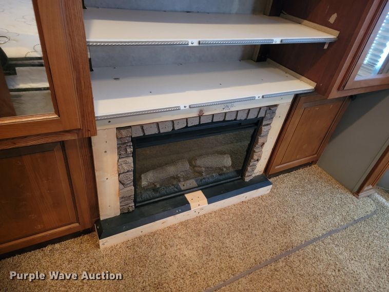 image for item ME9755 2013 Jayco Pinnacle  camper