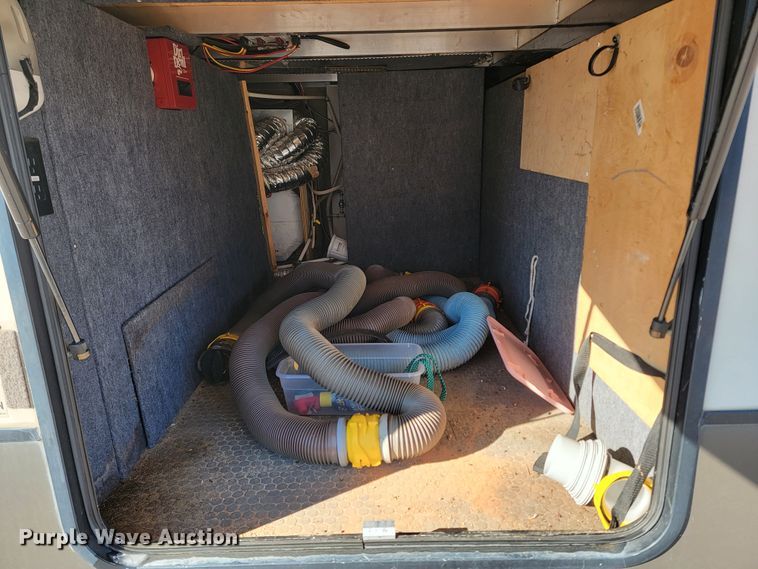 image for item ME9755 2013 Jayco Pinnacle  camper