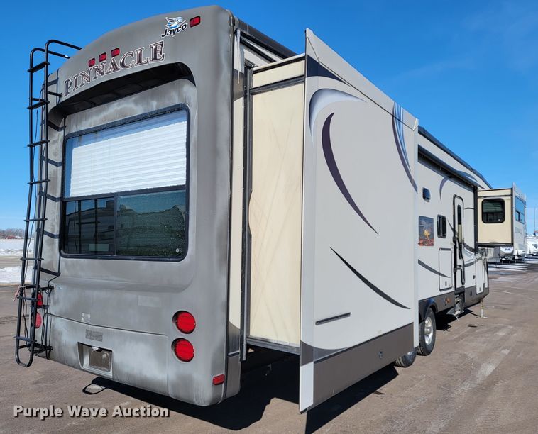 image for item ME9755 2013 Jayco Pinnacle  camper