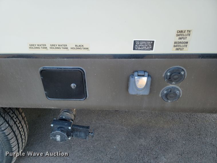 image for item ME9755 2013 Jayco Pinnacle  camper