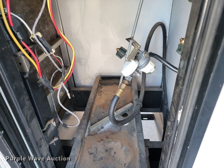 image for item ME9755 2013 Jayco Pinnacle  camper