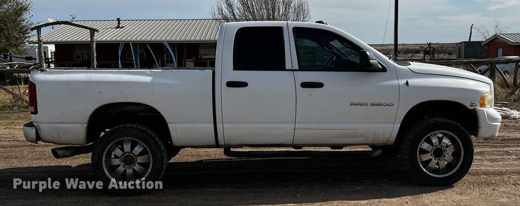 image for item MF9803 2003 Dodge Ram 3500  Quad Cab pickup truck