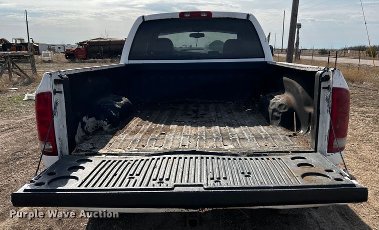 image for item MF9803 2003 Dodge Ram 3500  Quad Cab pickup truck