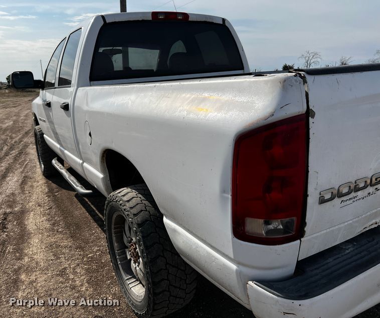 image for item MF9803 2003 Dodge Ram 3500  Quad Cab pickup truck
