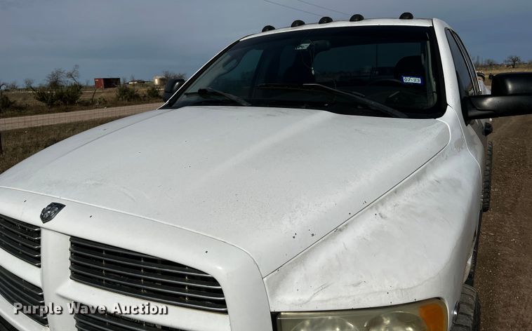 image for item MF9803 2003 Dodge Ram 3500  Quad Cab pickup truck