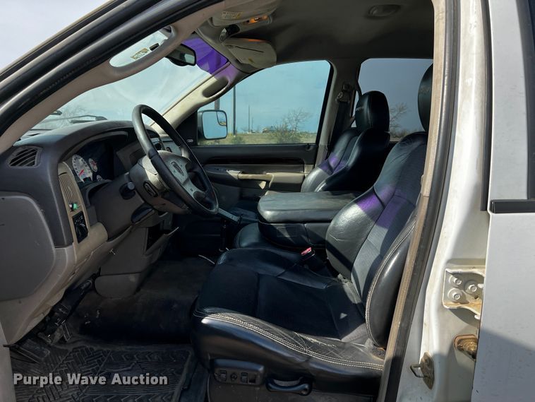 image for item MF9803 2003 Dodge Ram 3500  Quad Cab pickup truck