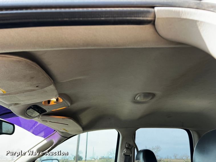 image for item MF9803 2003 Dodge Ram 3500  Quad Cab pickup truck