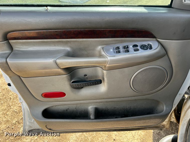 image for item MF9803 2003 Dodge Ram 3500  Quad Cab pickup truck