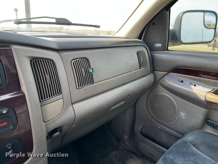 image for item MF9803 2003 Dodge Ram 3500  Quad Cab pickup truck