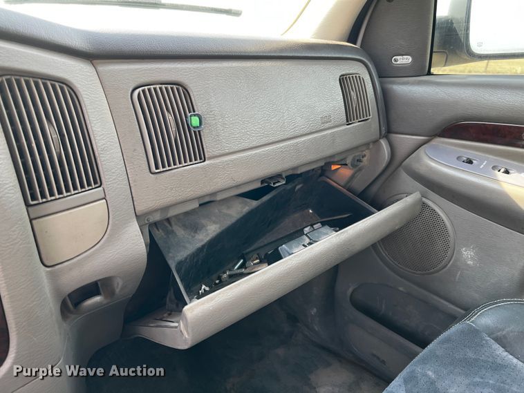 image for item MF9803 2003 Dodge Ram 3500  Quad Cab pickup truck