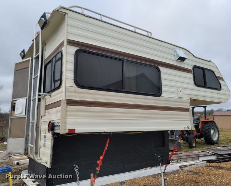 image for item MH9750 1983 Lance 1000  camper