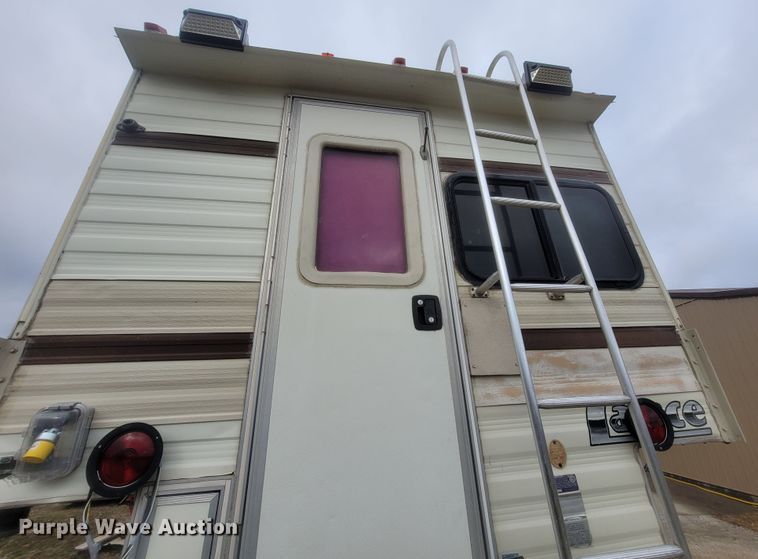 image for item MH9750 1983 Lance 1000  camper