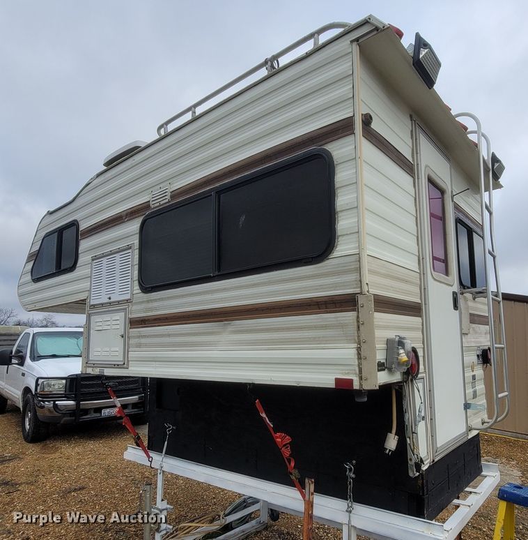 image for item MH9750 1983 Lance 1000  camper