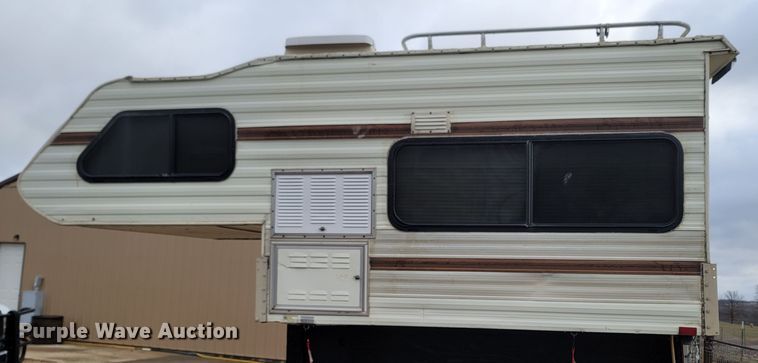 image for item MH9750 1983 Lance 1000  camper