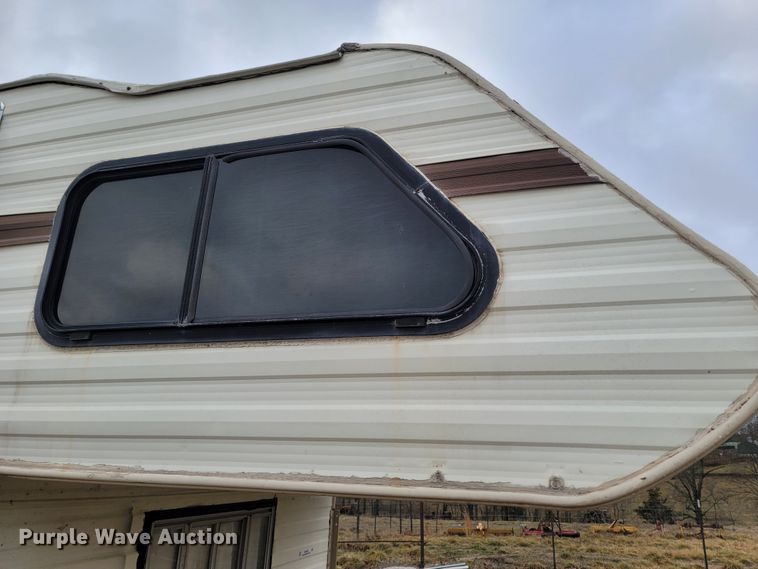 image for item MH9750 1983 Lance 1000  camper