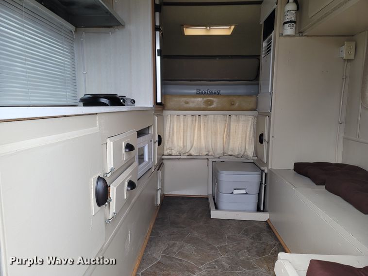 image for item MH9750 1983 Lance 1000  camper