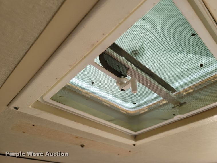 image for item MH9750 1983 Lance 1000  camper