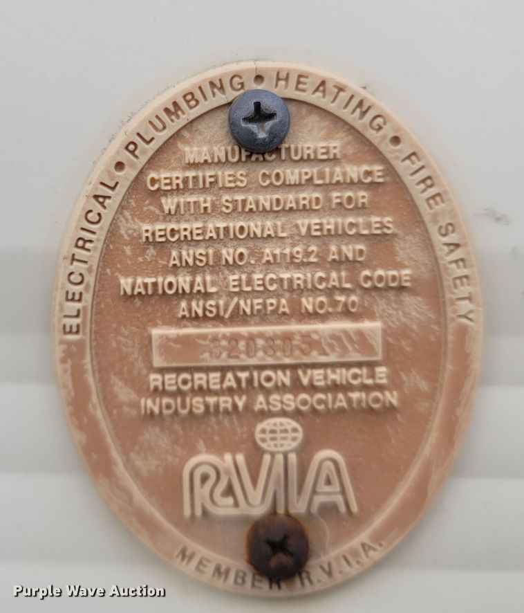 image for item MH9750 1983 Lance 1000  camper