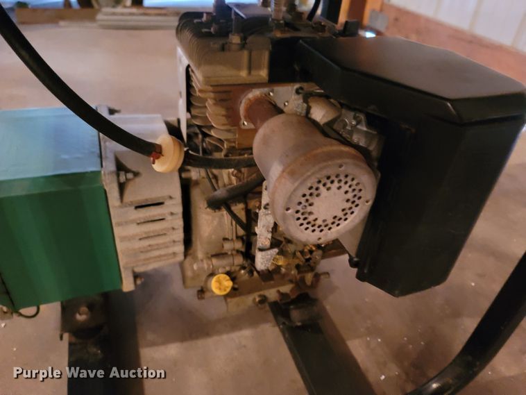 image for item MH9750 1983 Lance 1000  camper