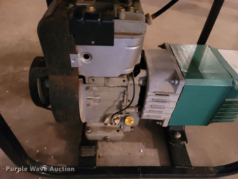 image for item MH9750 1983 Lance 1000  camper