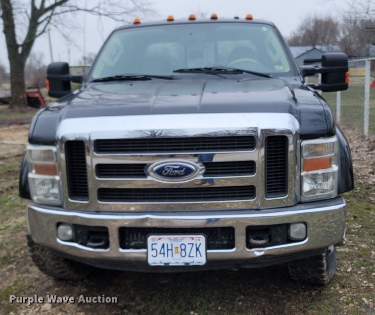 image for item MH9764 2008 Ford F350 Super Duty  Crew Cab pickup truck