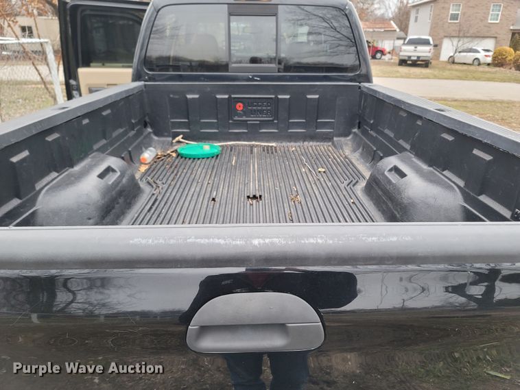 image for item MH9764 2008 Ford F350 Super Duty  Crew Cab pickup truck