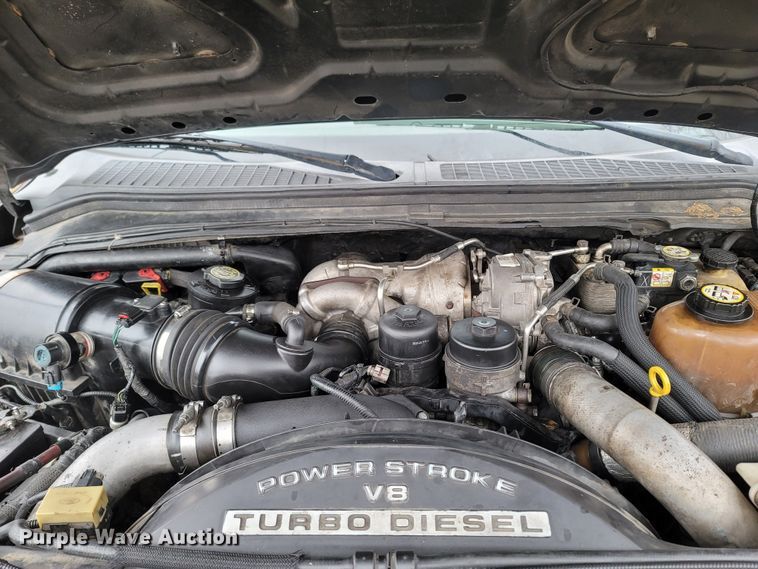 image for item MH9764 2008 Ford F350 Super Duty  Crew Cab pickup truck