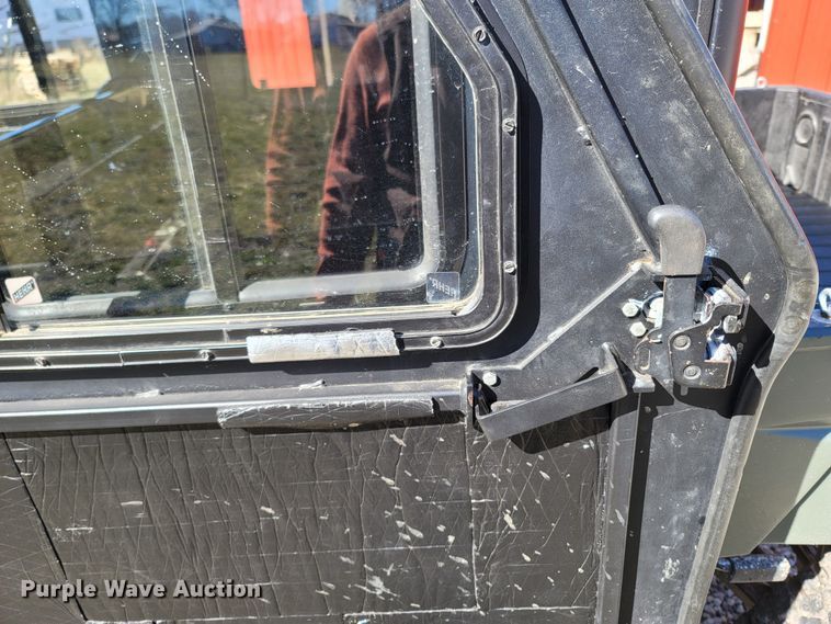 image for item MH9771 2014 Polaris Ranger 900XP Crew  utility vehicle