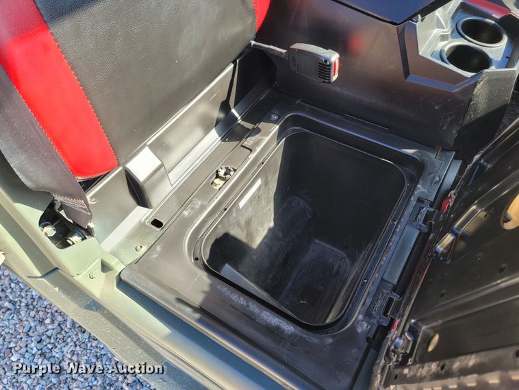 image for item MH9771 2014 Polaris Ranger 900XP Crew  utility vehicle