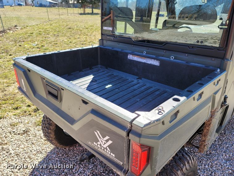 image for item MH9771 2014 Polaris Ranger 900XP Crew  utility vehicle