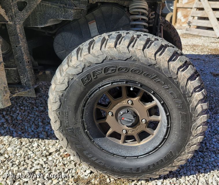 image for item MH9771 2014 Polaris Ranger 900XP Crew  utility vehicle