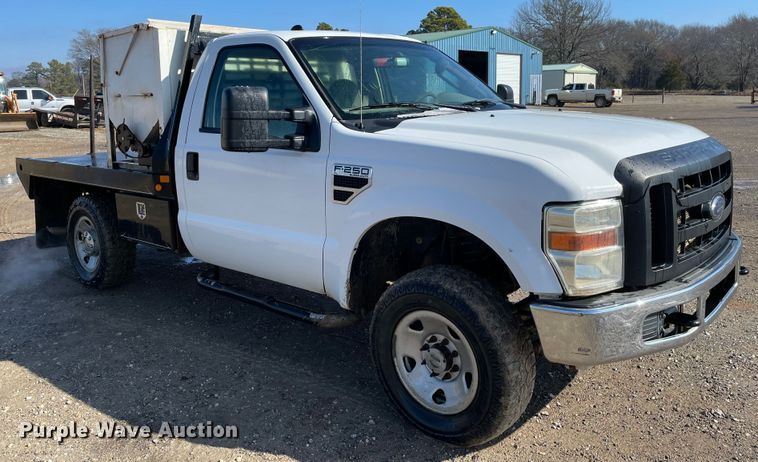 image for item MI9781 2008 Ford F250 Super Duty  bale bed pickup truck