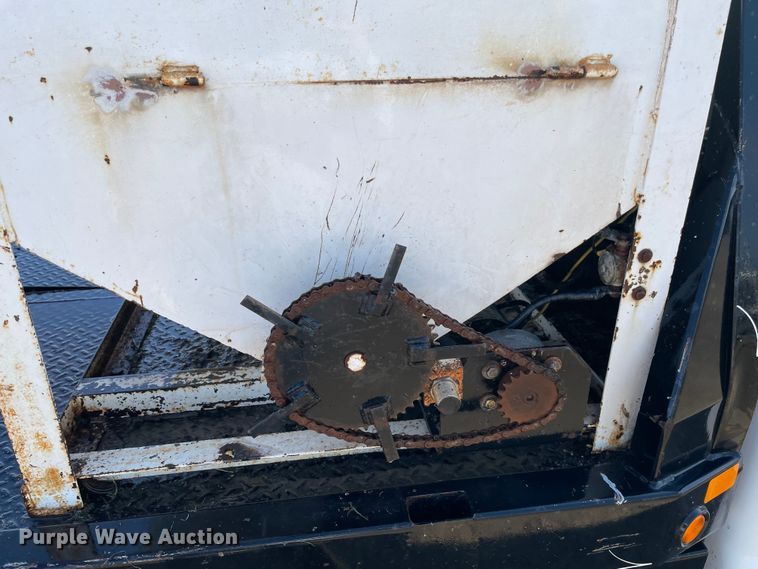 image for item MI9781 2008 Ford F250 Super Duty  bale bed pickup truck