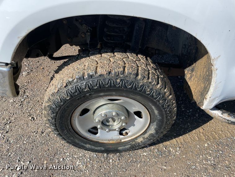 image for item MI9781 2008 Ford F250 Super Duty  bale bed pickup truck